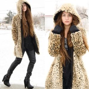 🔘Zara warm wear TRF COAT